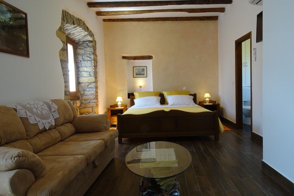 Villa Letizia Oprtalj Zimmer foto